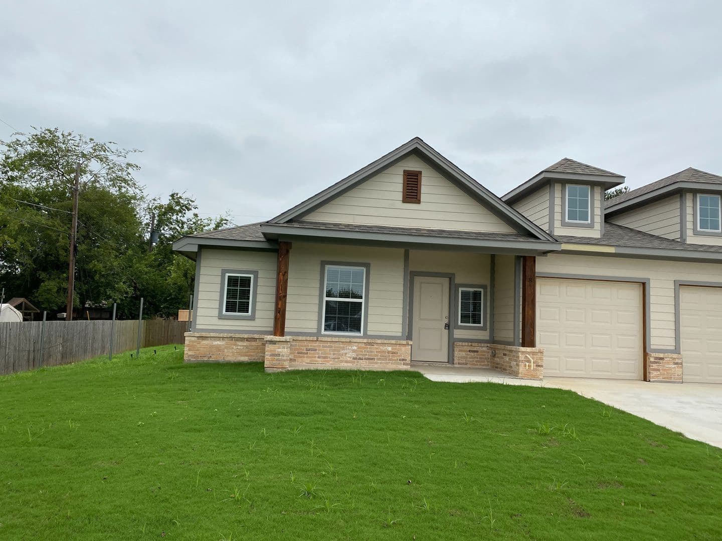 Cleburne Multiplex: 206 S Nolan River Road #8A