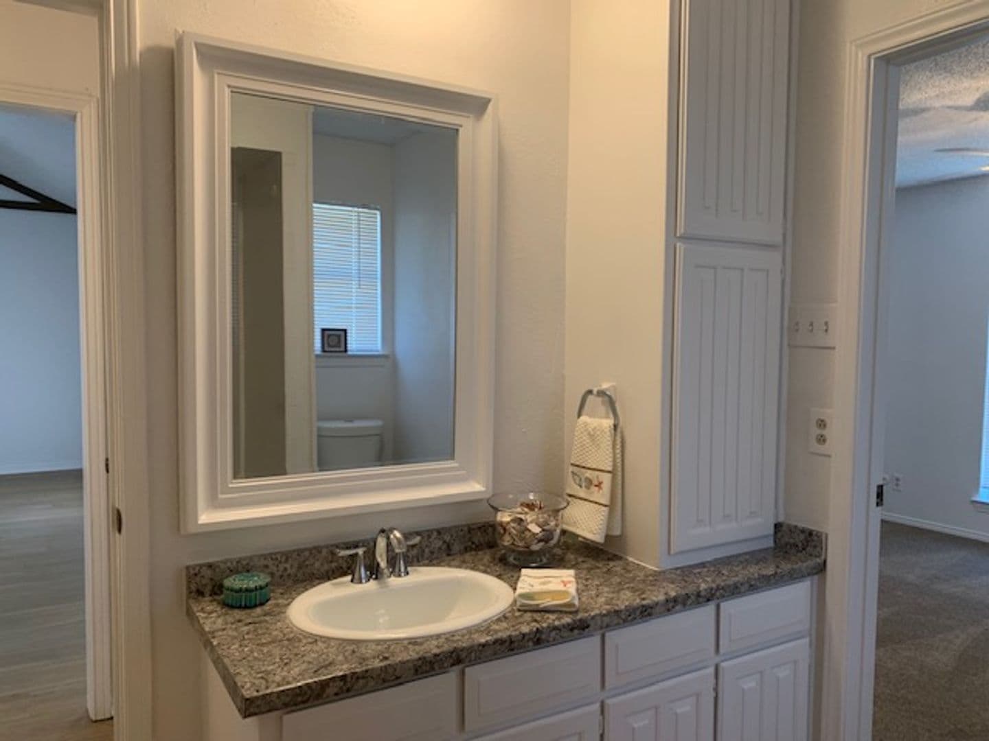 Benbrook Townhome: 1001 Poplar Street
