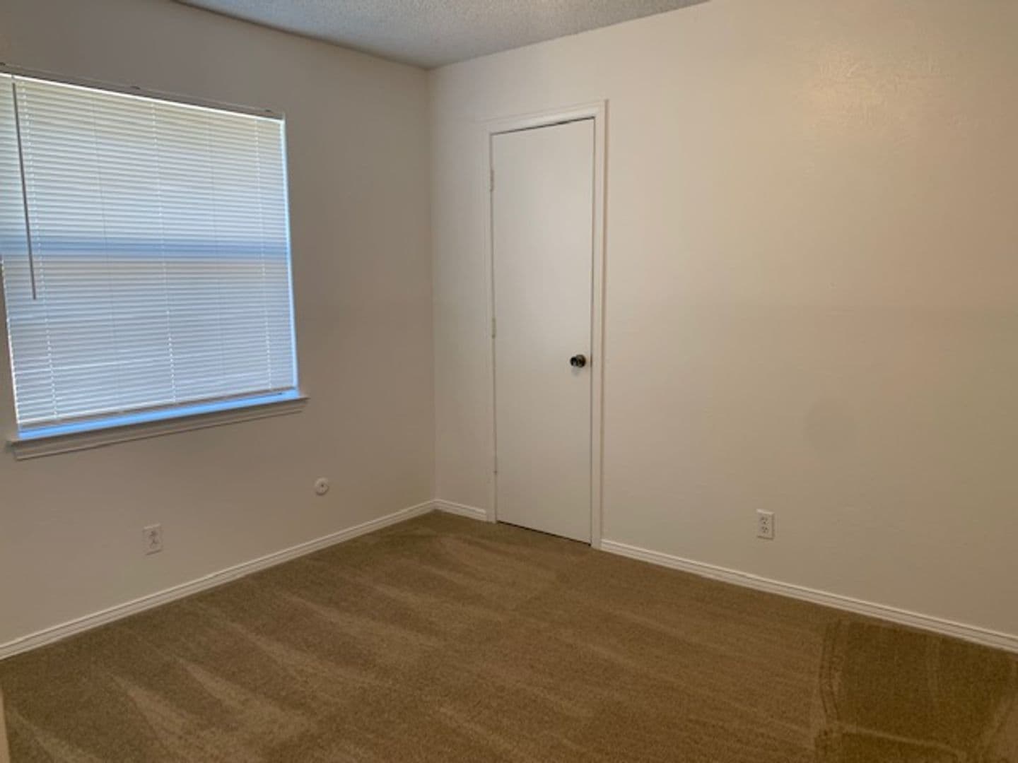 Benbrook Townhome: 1001 Poplar Street