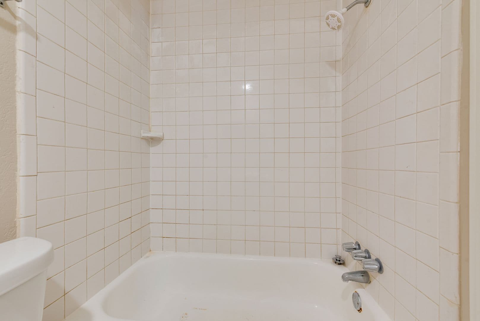 Euless Townhome: 208 E Denton Drive