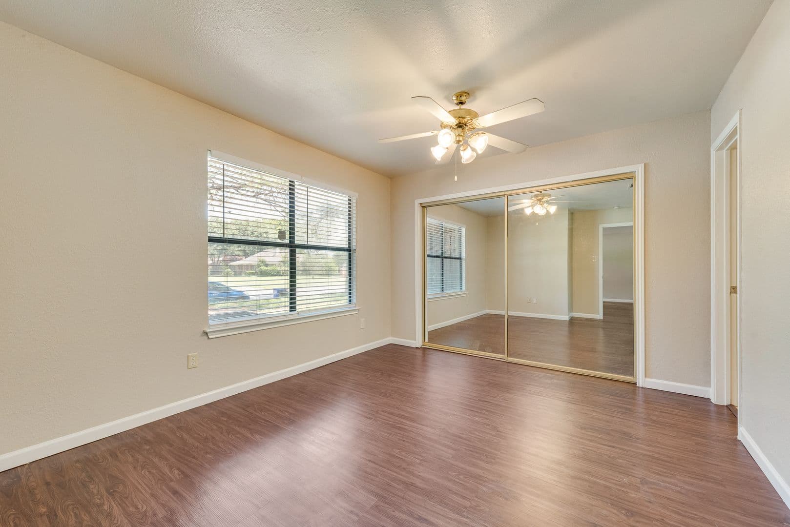 Euless Townhome: 208 E Denton Drive