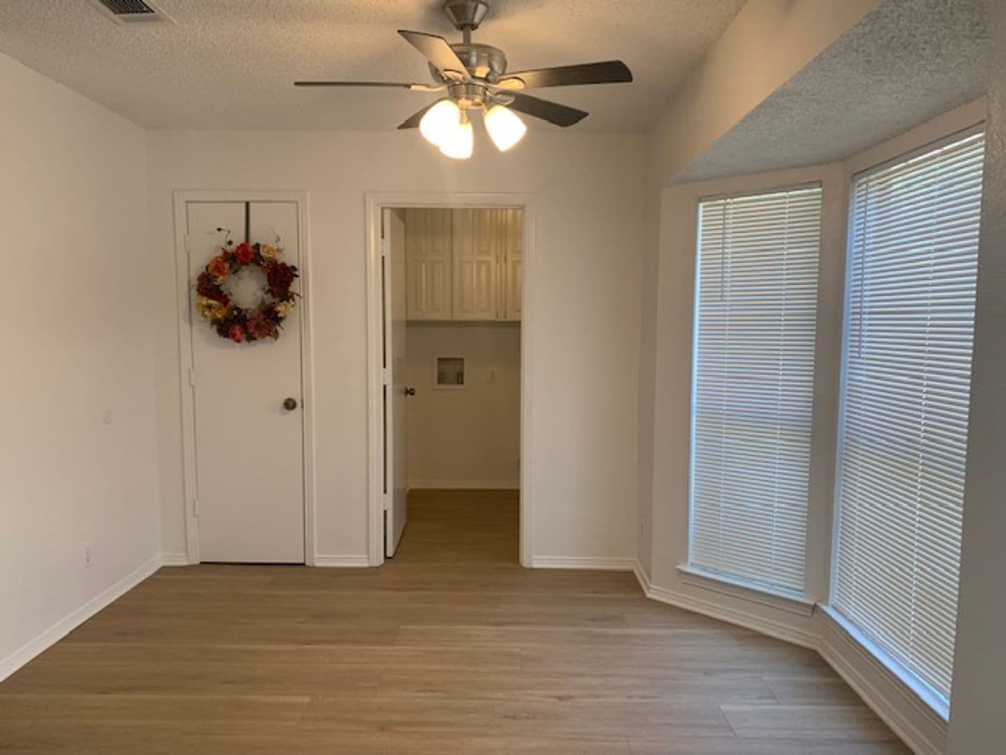 Benbrook Townhome: 1001 Poplar Street