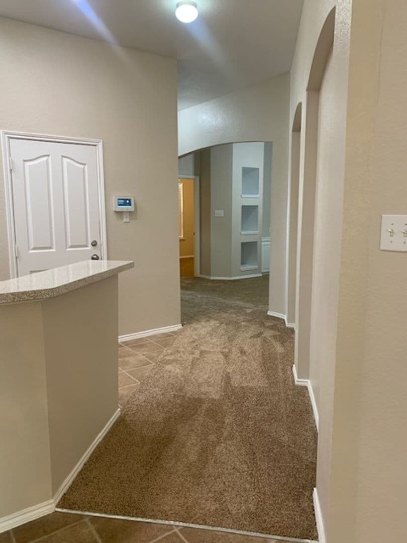 Fort Worth House: 10621 Lipan Trail
