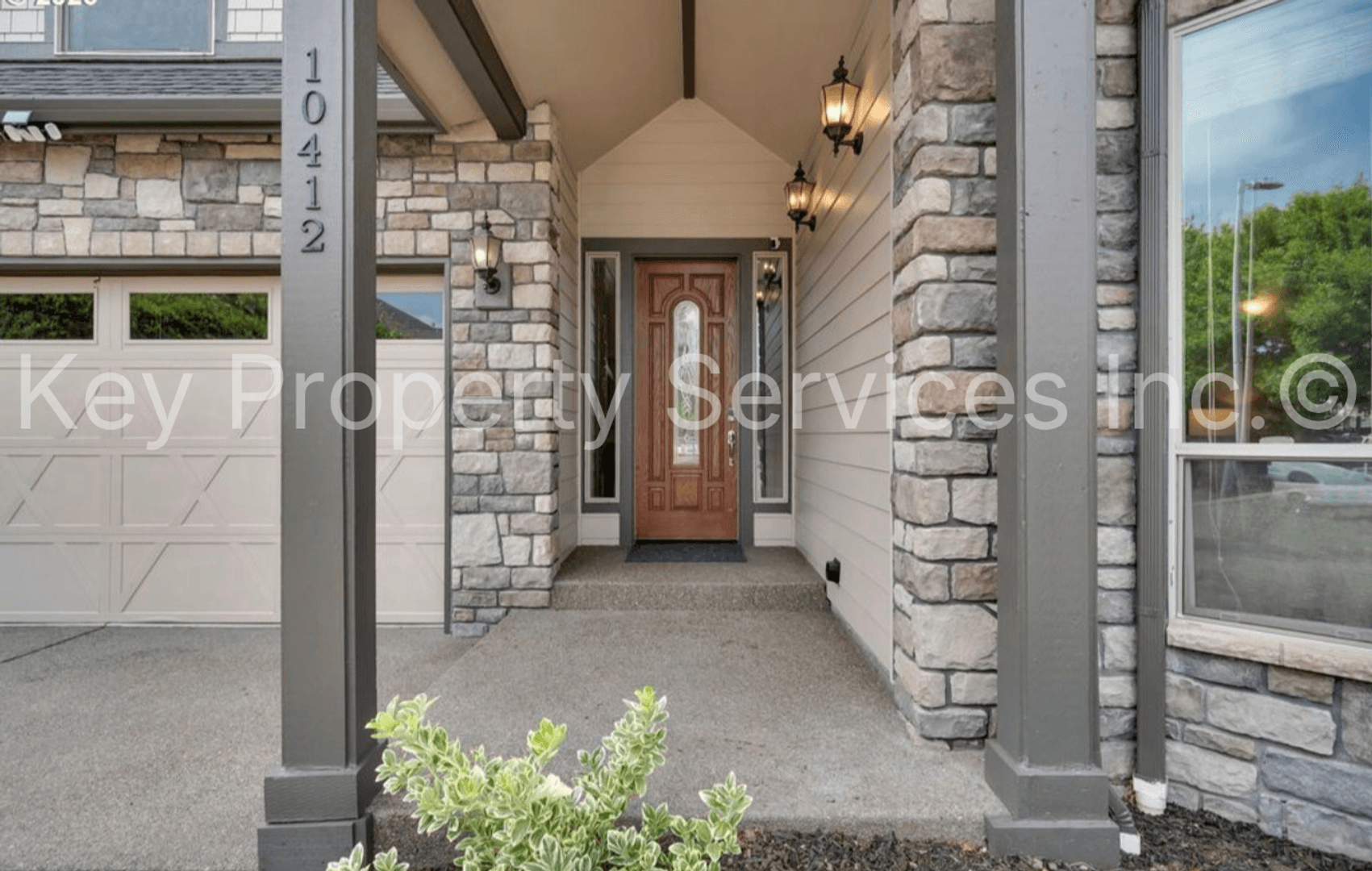 Vancouver House: 10412 NE 122nd Ave