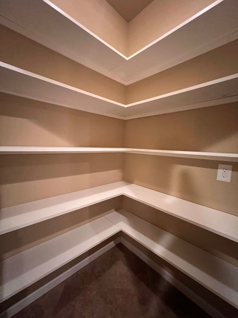 Vancouver House: 4513 NE 91st Way