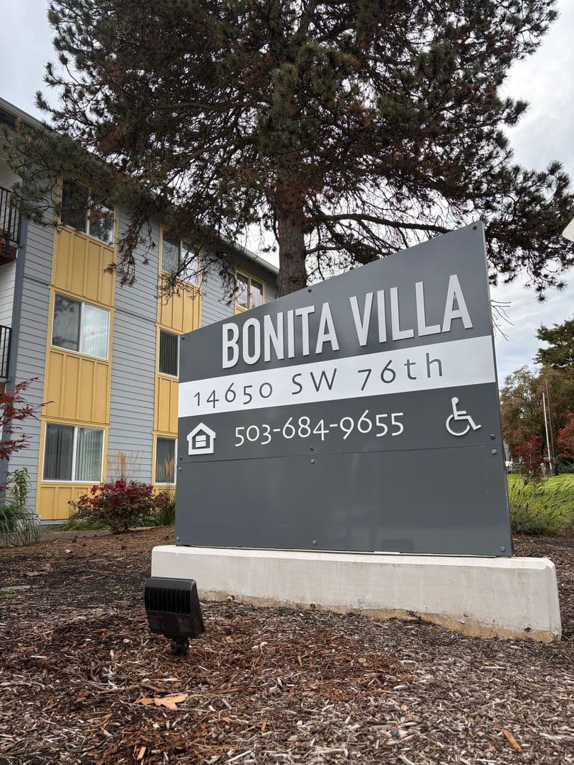 Tigard Apartment: 14650 SW 76th Ave