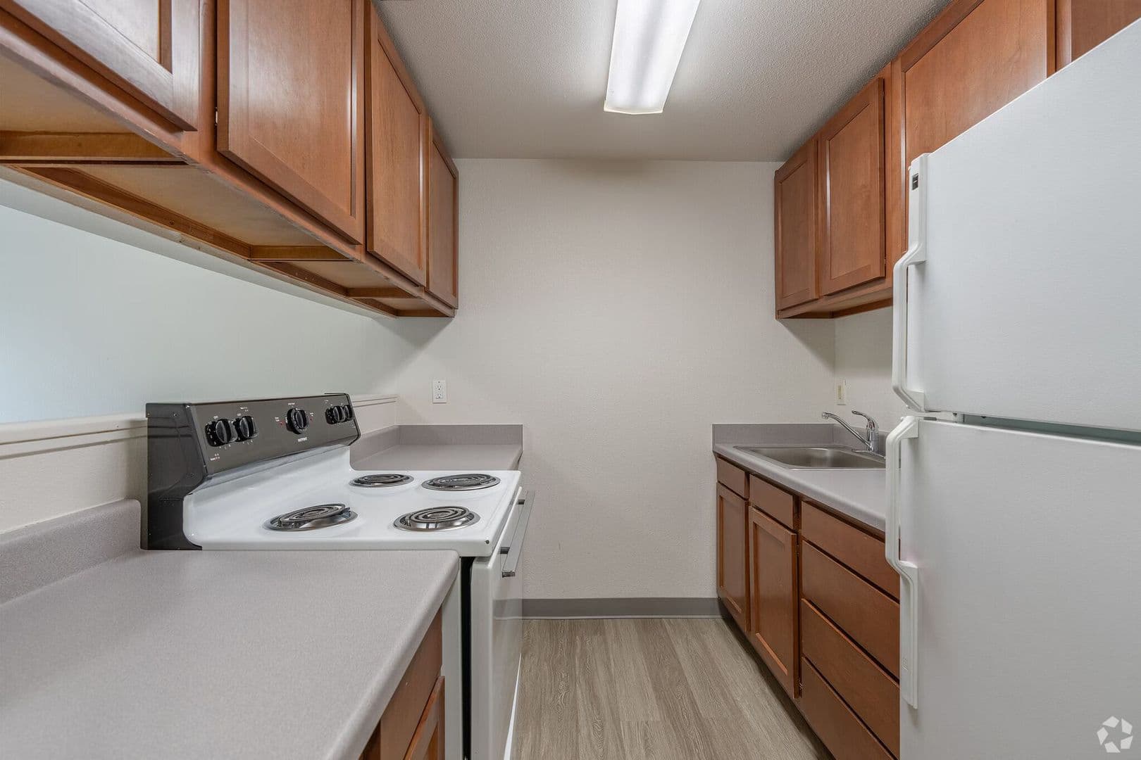 Aloha Apartment: 875 SW 185th Ave