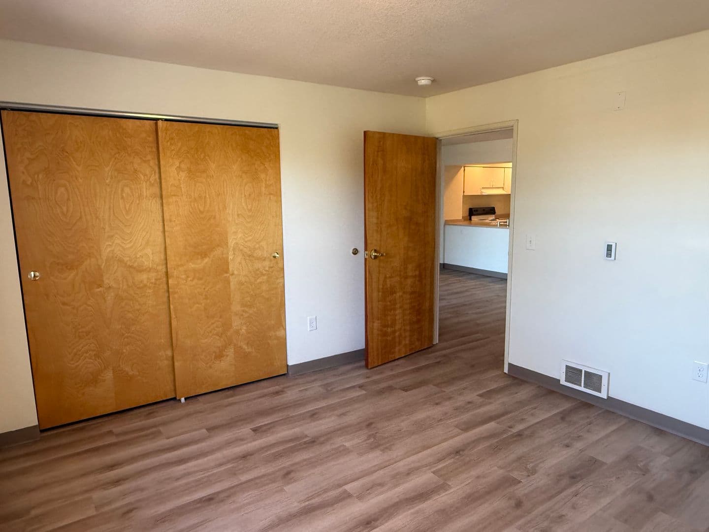 Vancouver Apartment: 15911 SE Mill Plain Blvd.