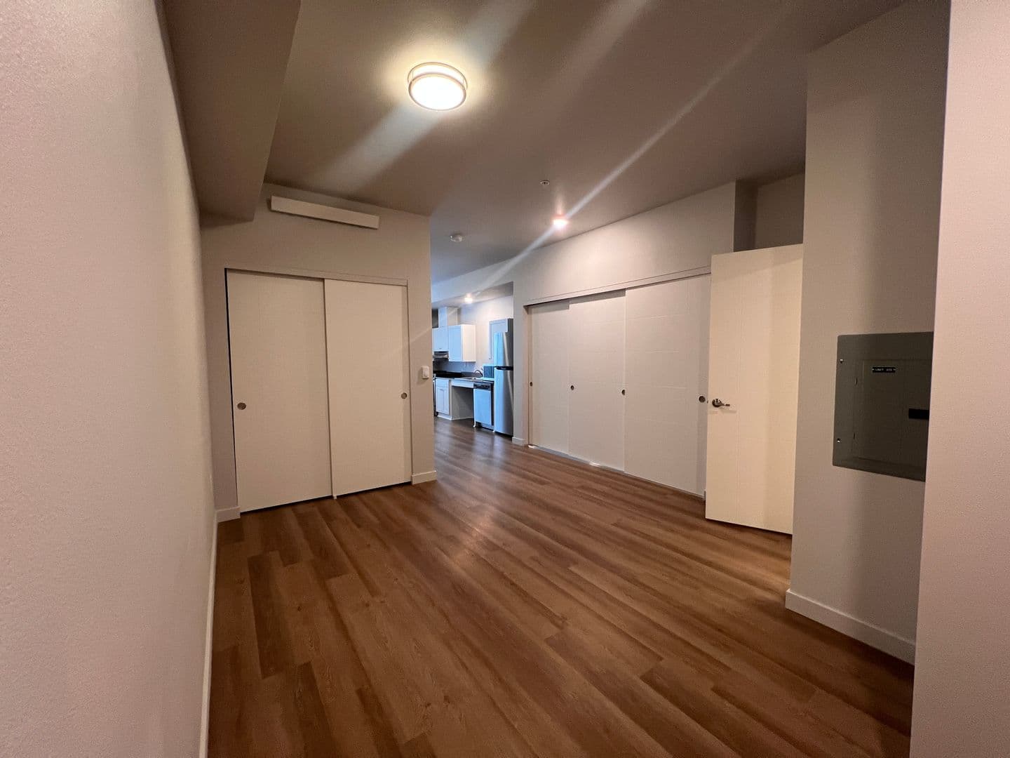 Vancouver Apartment: 2929 NE 65th Ave