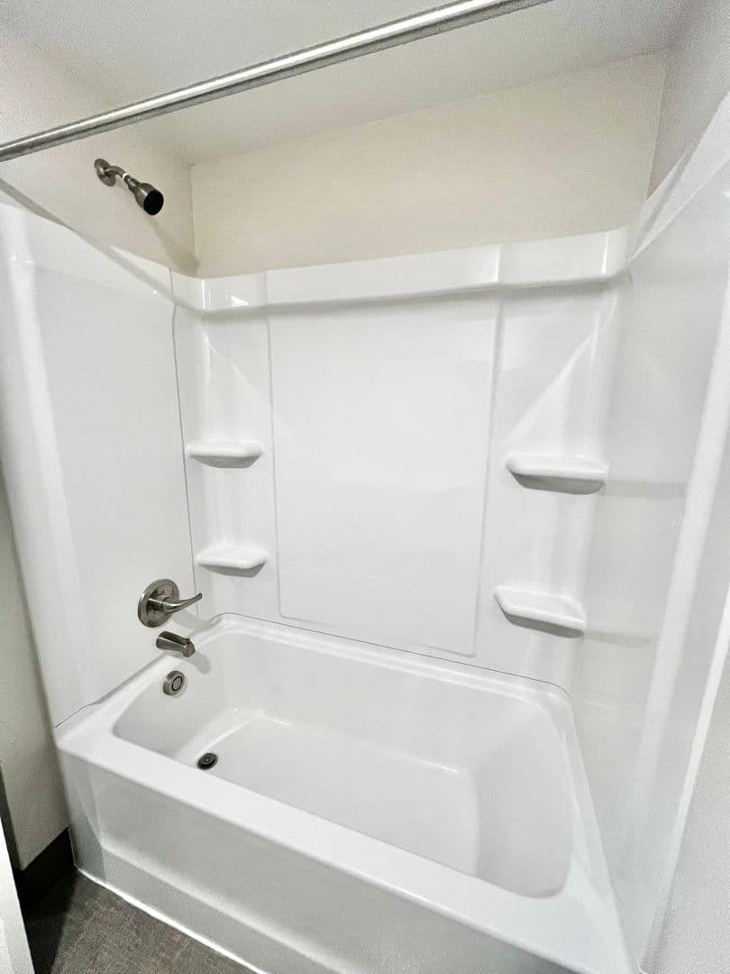 Vancouver Apartment: 8415 NE Hazel Dell Avenue