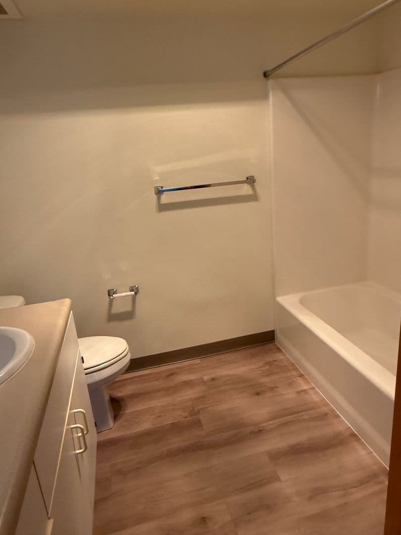 Vancouver Apartment: 15911 SE Mill Plain Blvd.