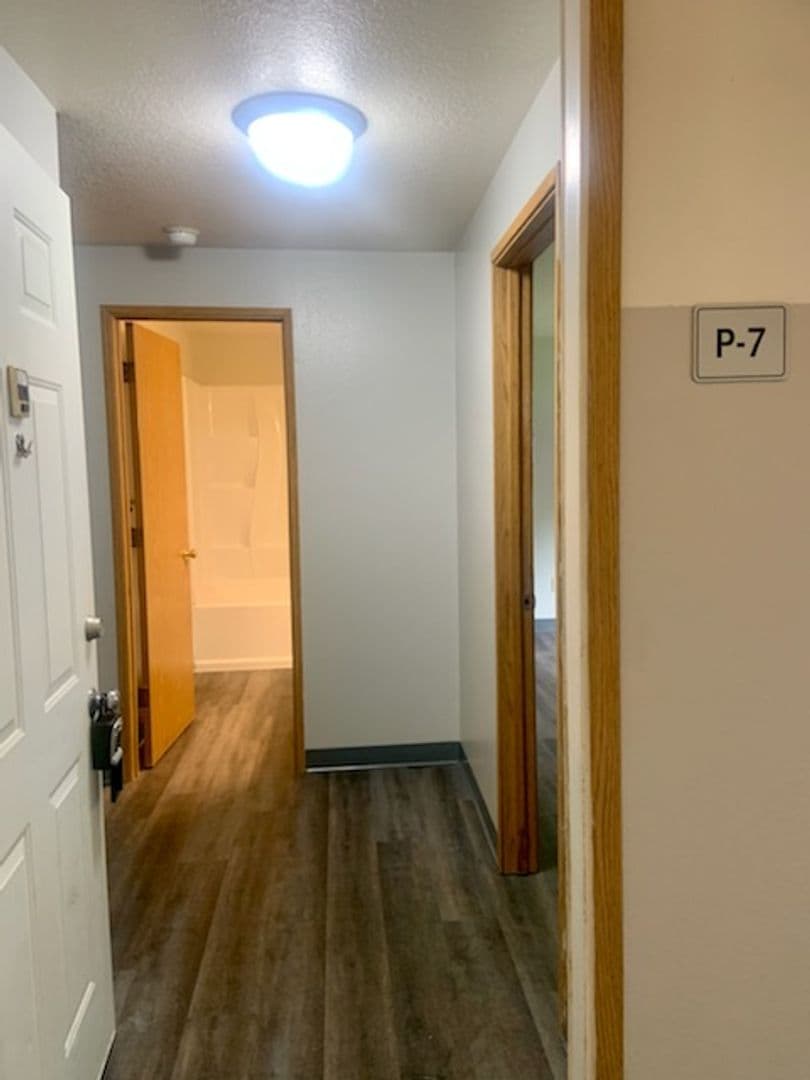 Vancouver Apartment: 8500 NE Hazel Dell Avenue