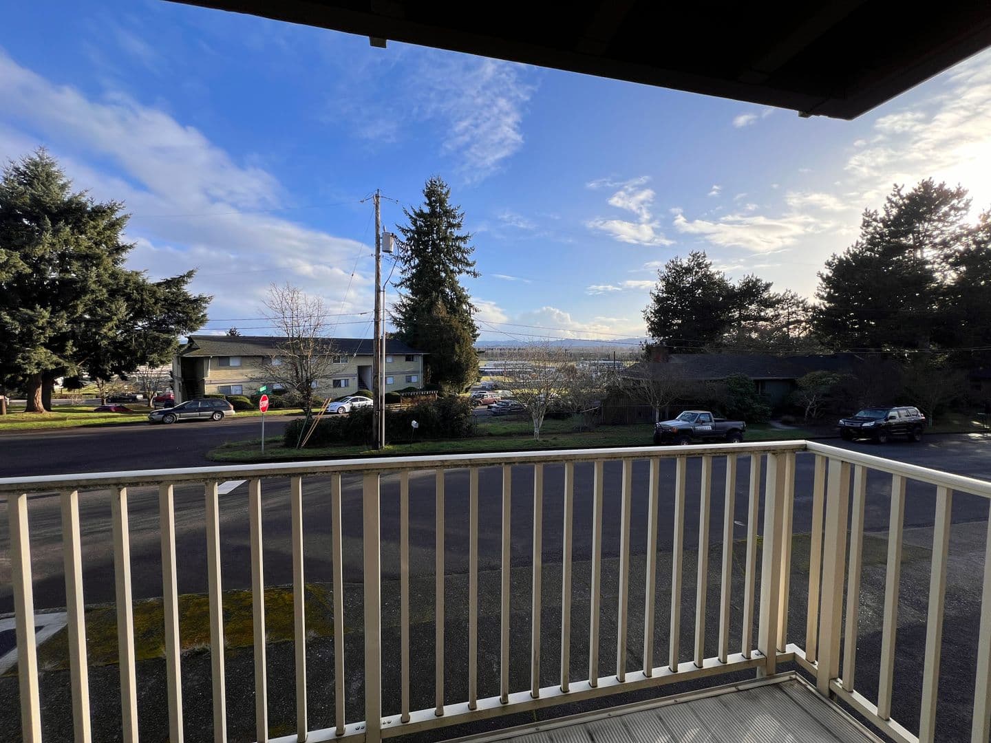 Vancouver Apartment: 607 R St.