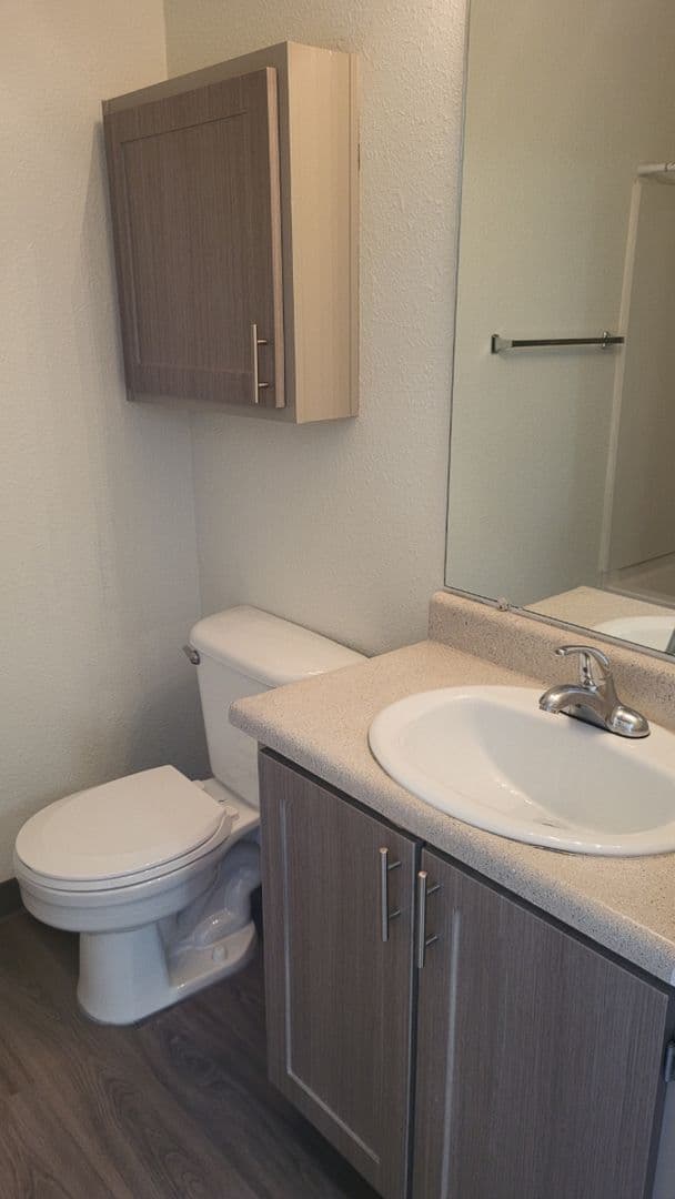 Vancouver Apartment: 11328 NE 51st Circle