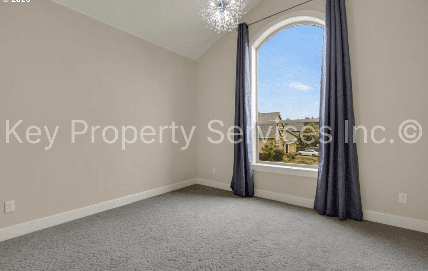 Vancouver House: 10412 NE 122nd Ave