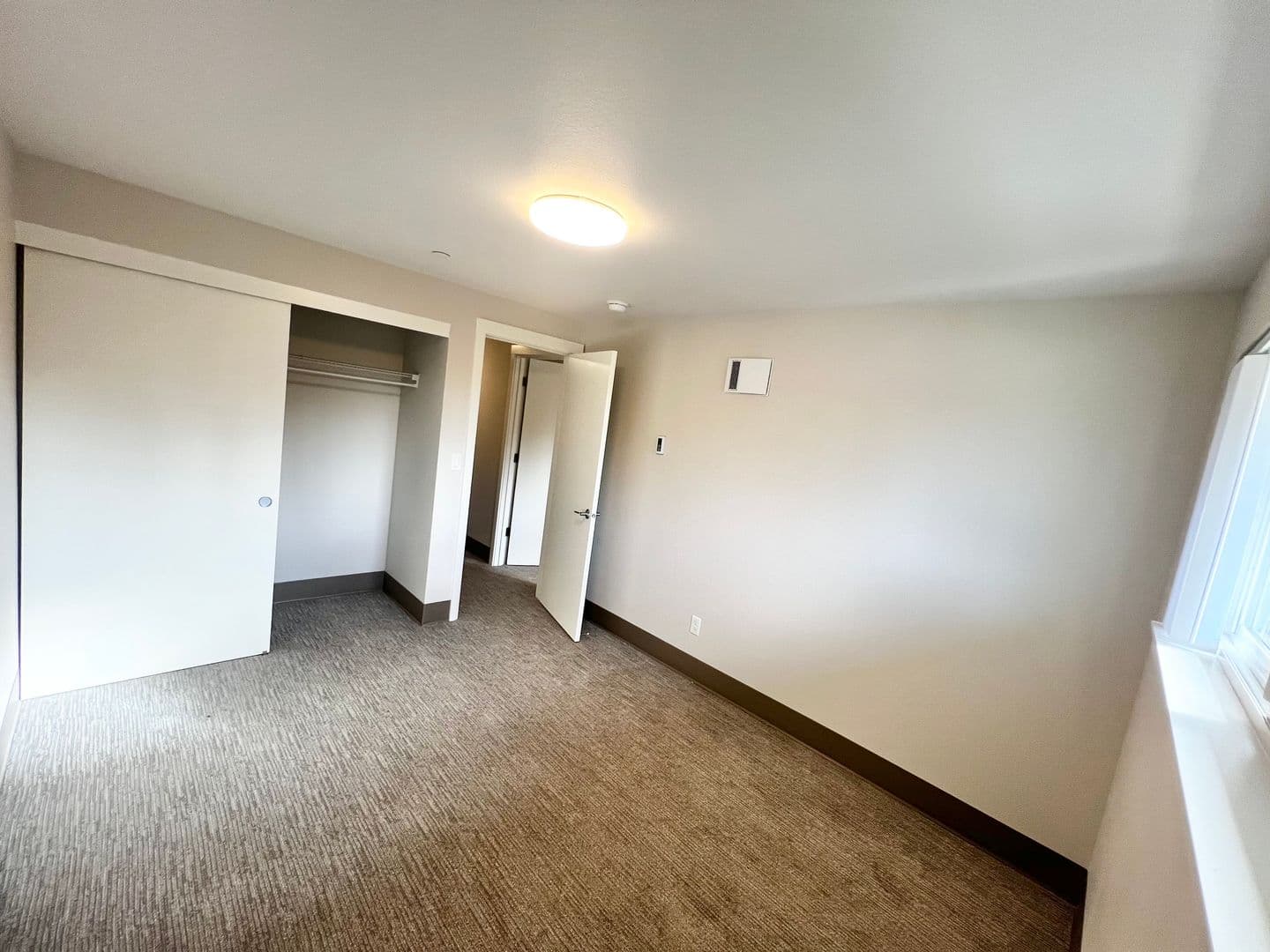 Vancouver Apartment: 8415 NE Hazel Dell Avenue