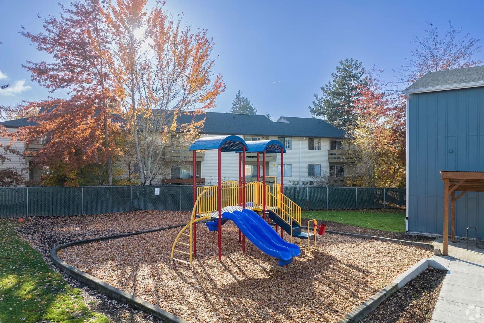 Aloha Apartment: 875 SW 185th Ave