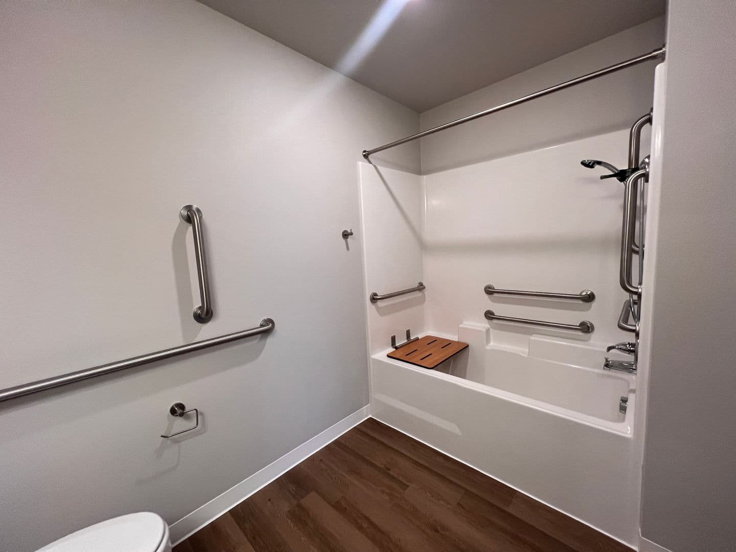 Vancouver Apartment: 2929 NE 65th Ave