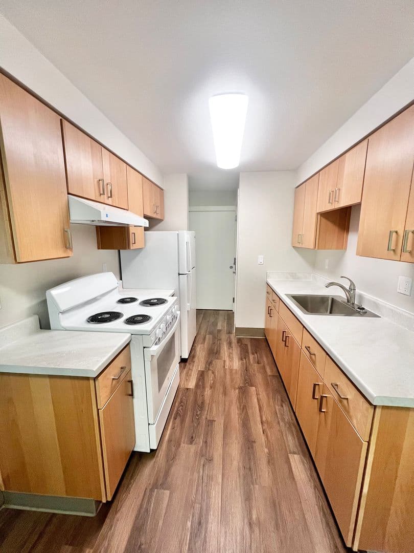 Vancouver Apartment: 8415 NE Hazel Dell Avenue
