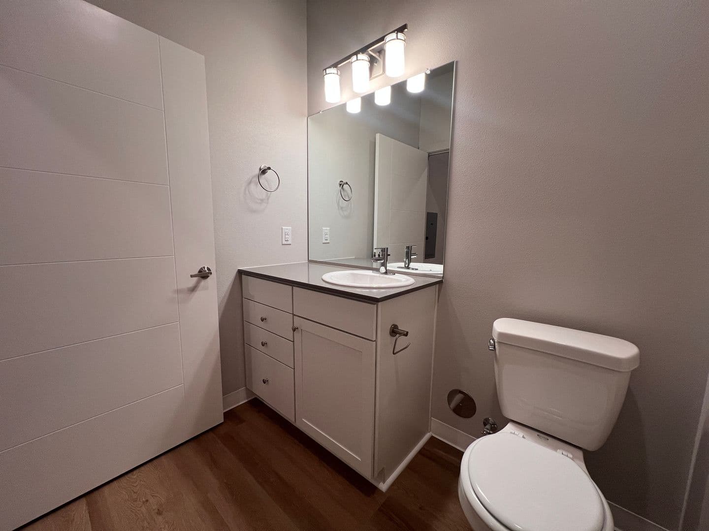 Vancouver Apartment: 2929 NE 65th Ave