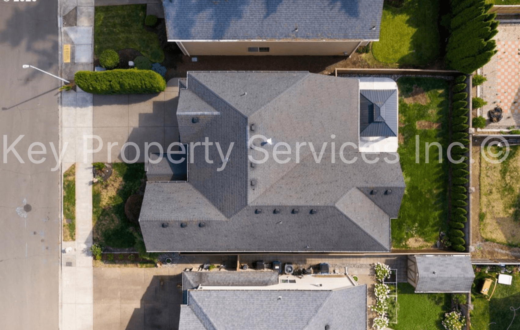 Vancouver House: 10412 NE 122nd Ave