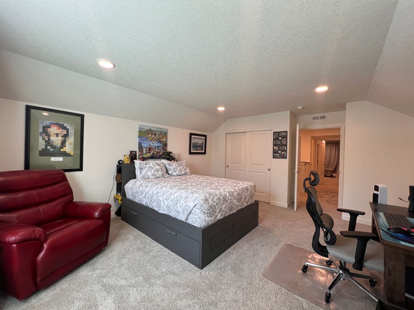 Battle Ground House: 842 SE 37th St