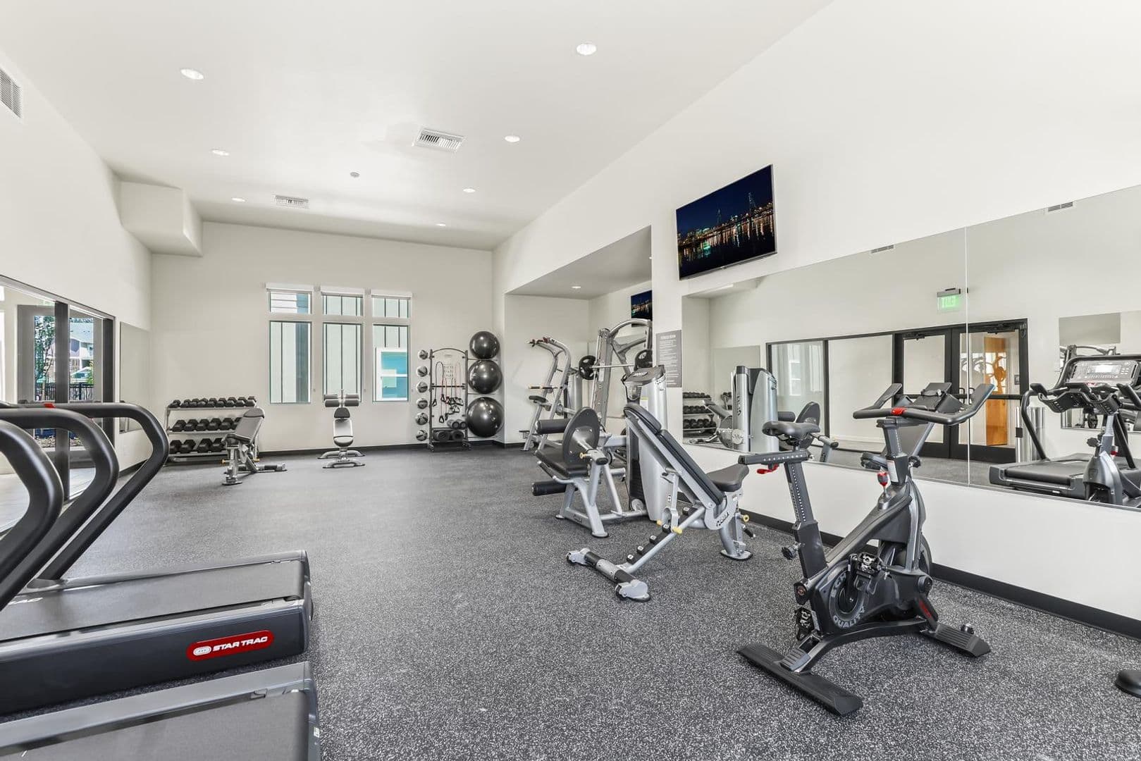 Vancouver Apartment: 333 NE 136th Ave