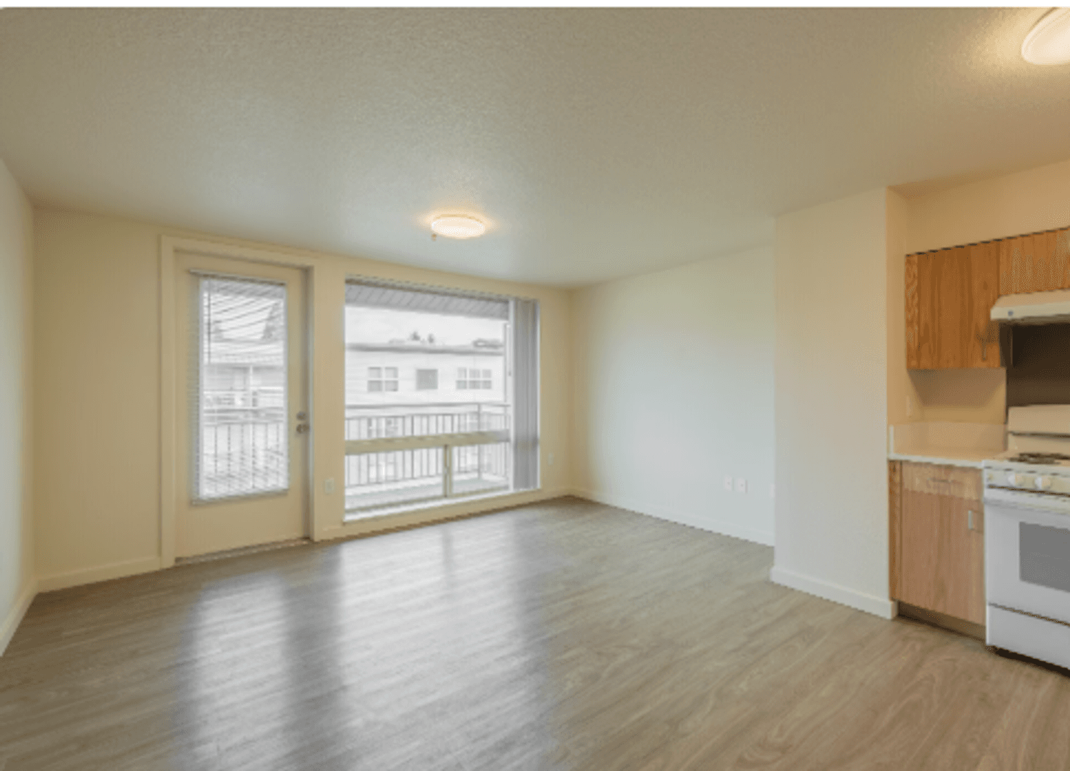 Vancouver Apartment: 555 W 8th St