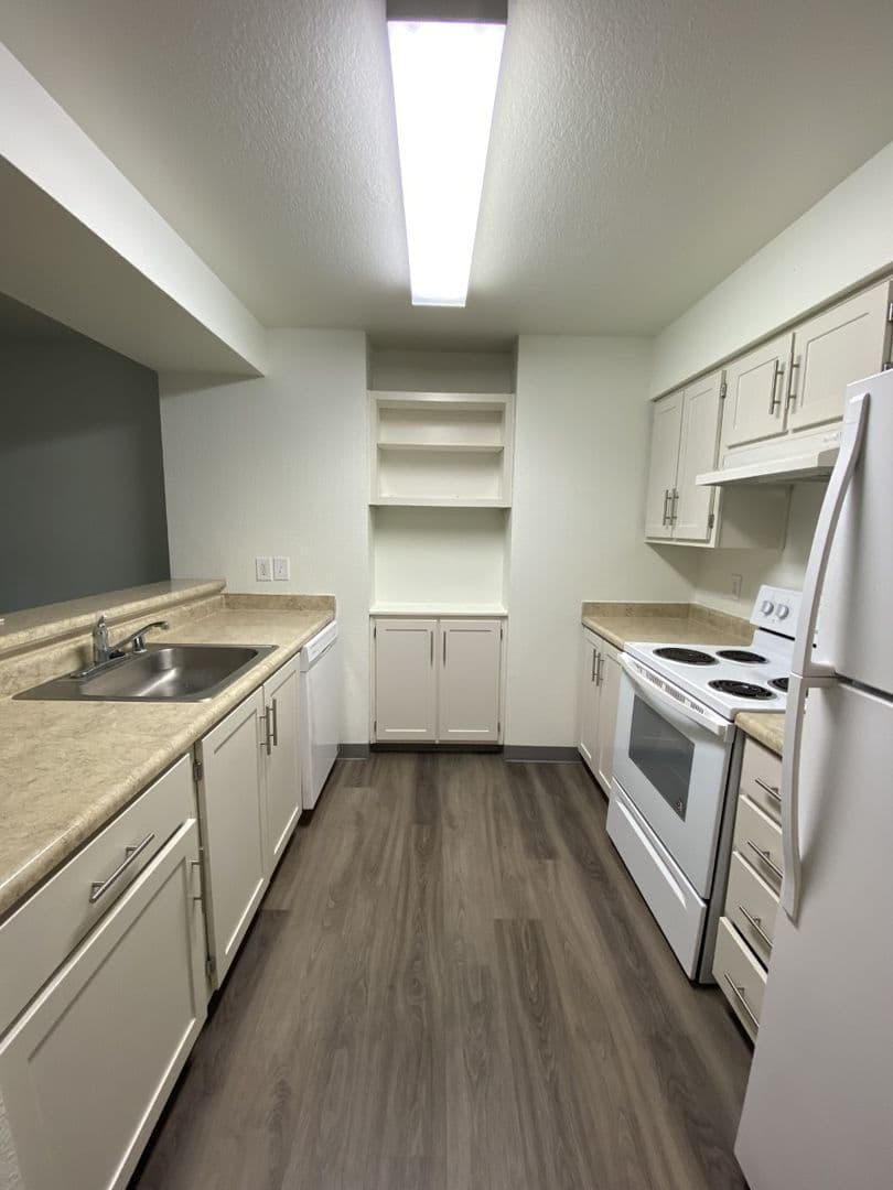 Vancouver Apartment: 11328 NE 51st Circle