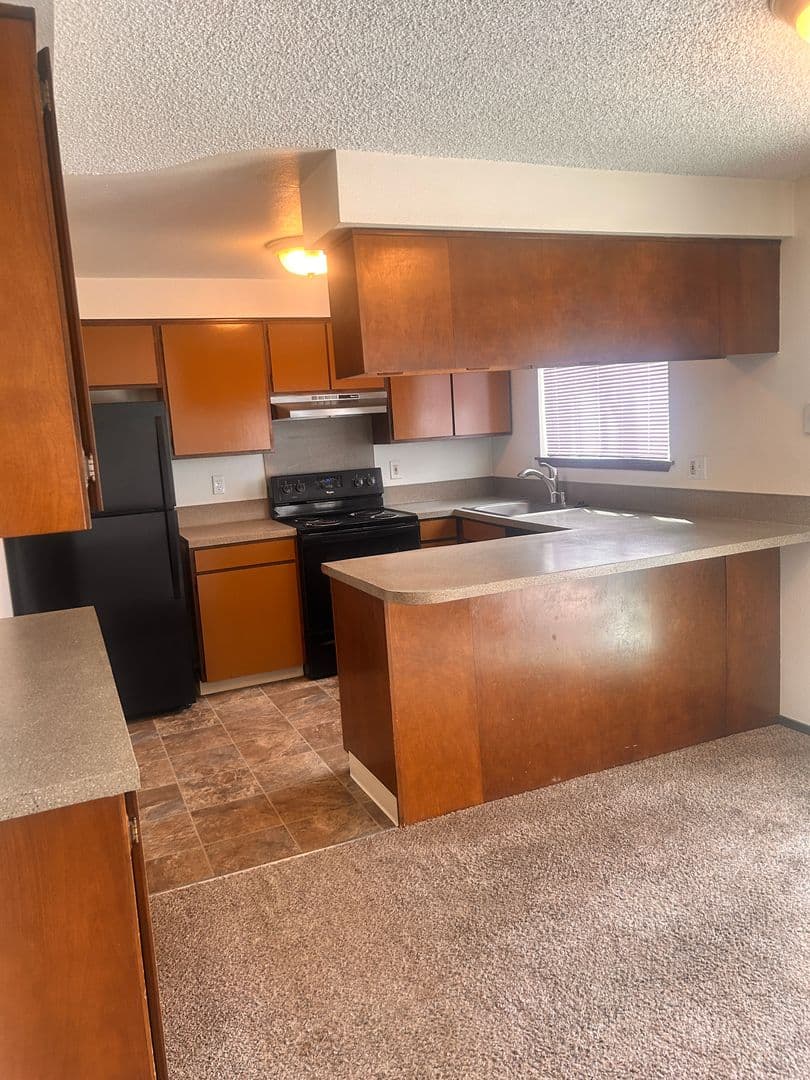 Vancouver Apartment: 607 R St.