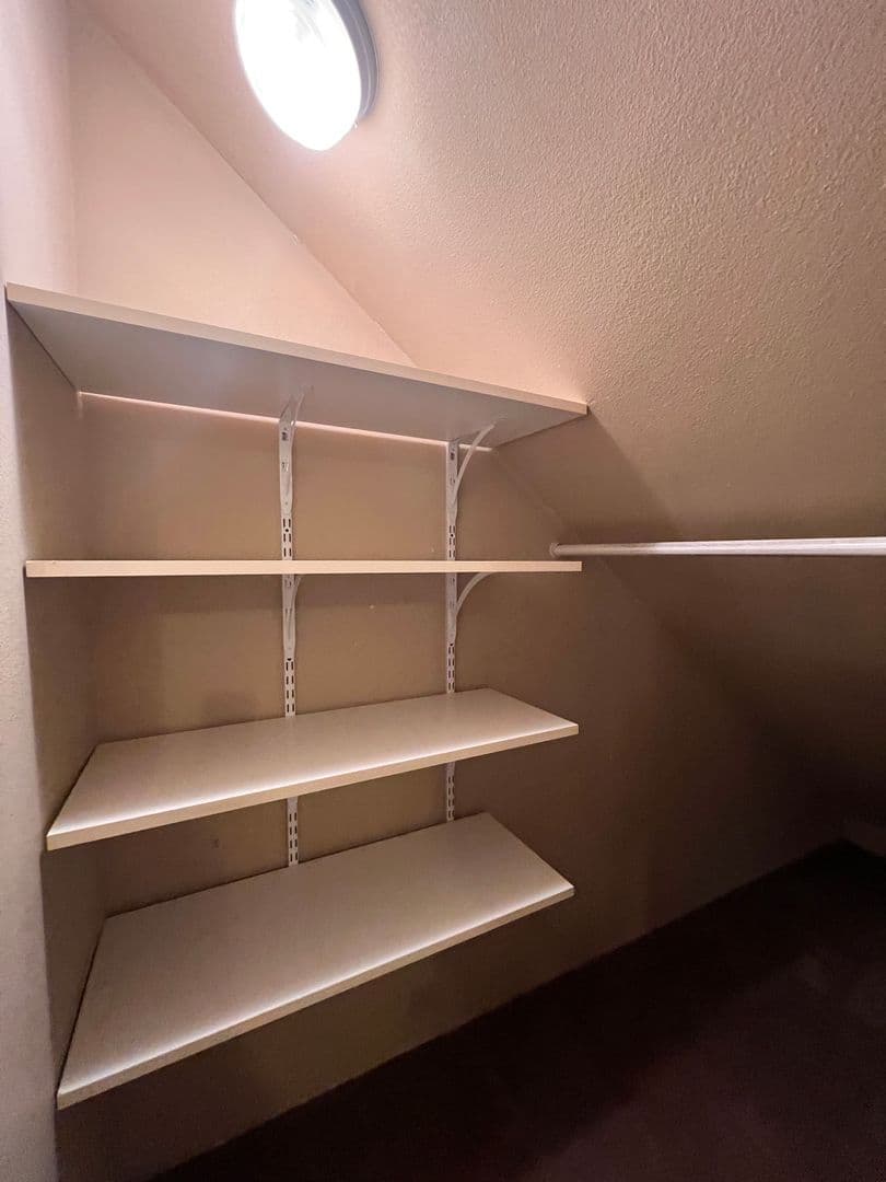Vancouver House: 4513 NE 91st Way