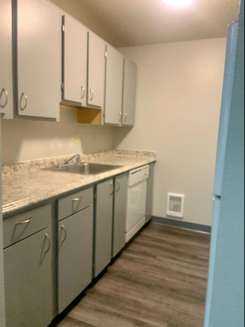 Vancouver Apartment: 8500 NE Hazel Dell Avenue