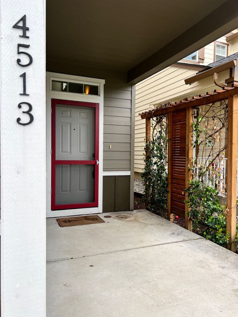Vancouver House: 4513 NE 91st Way