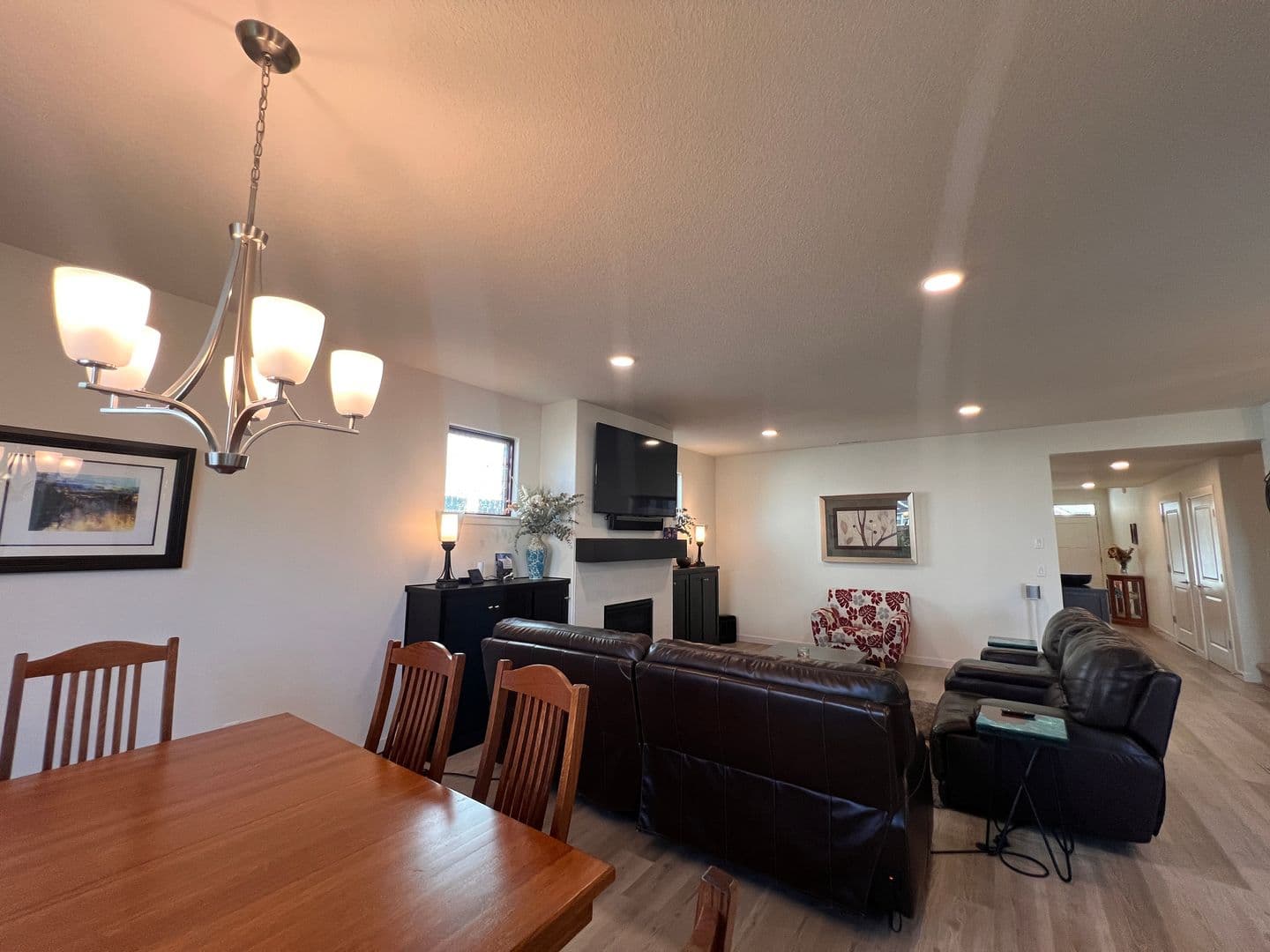 Battle Ground House: 842 SE 37th St