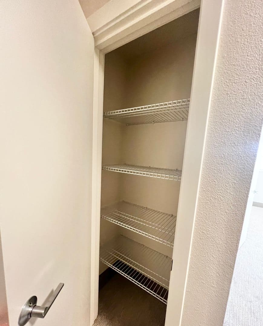 Vancouver Apartment: 8415 NE Hazel Dell Avenue