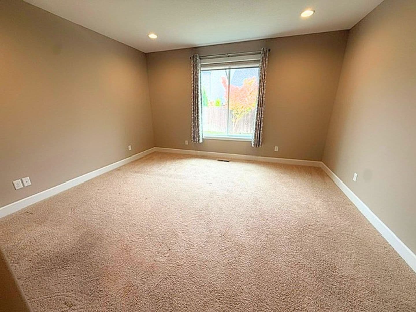 Vancouver House: 9507 NE 165th Ave