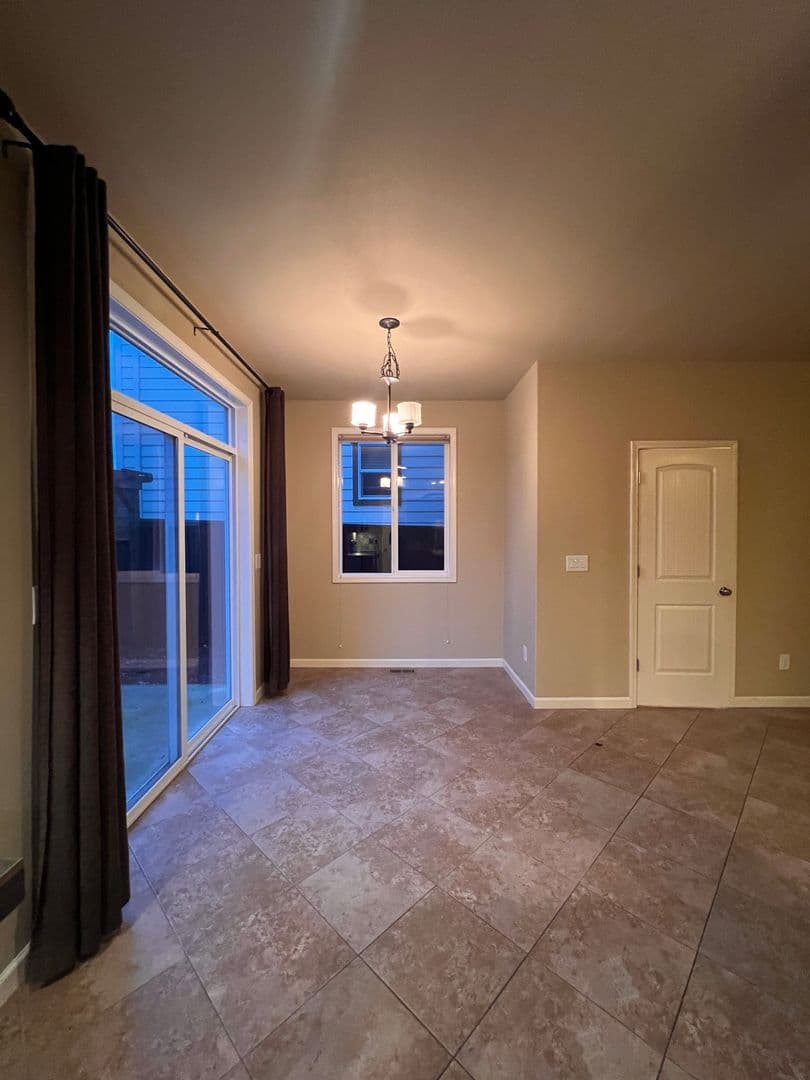 Vancouver House: 4513 NE 91st Way