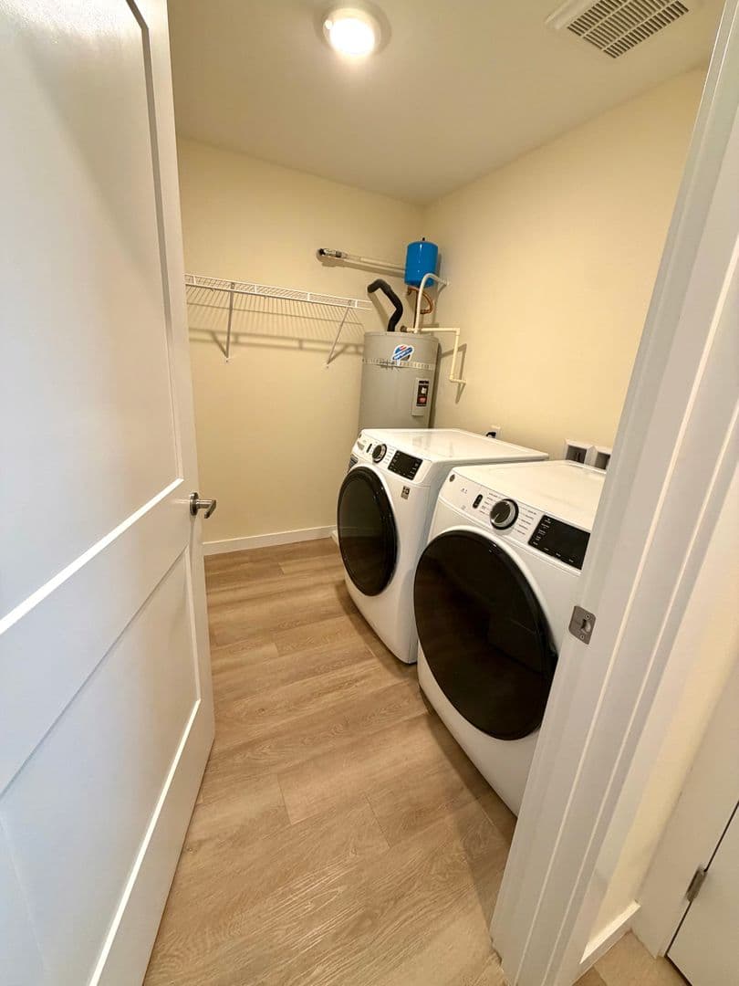Vancouver Apartment: 2703 NE 99th St