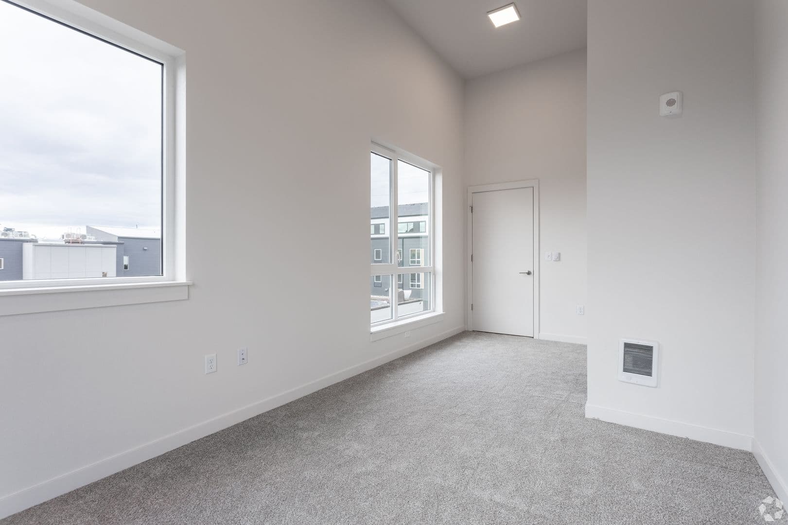 Vancouver Apartment: 201 W 17th St