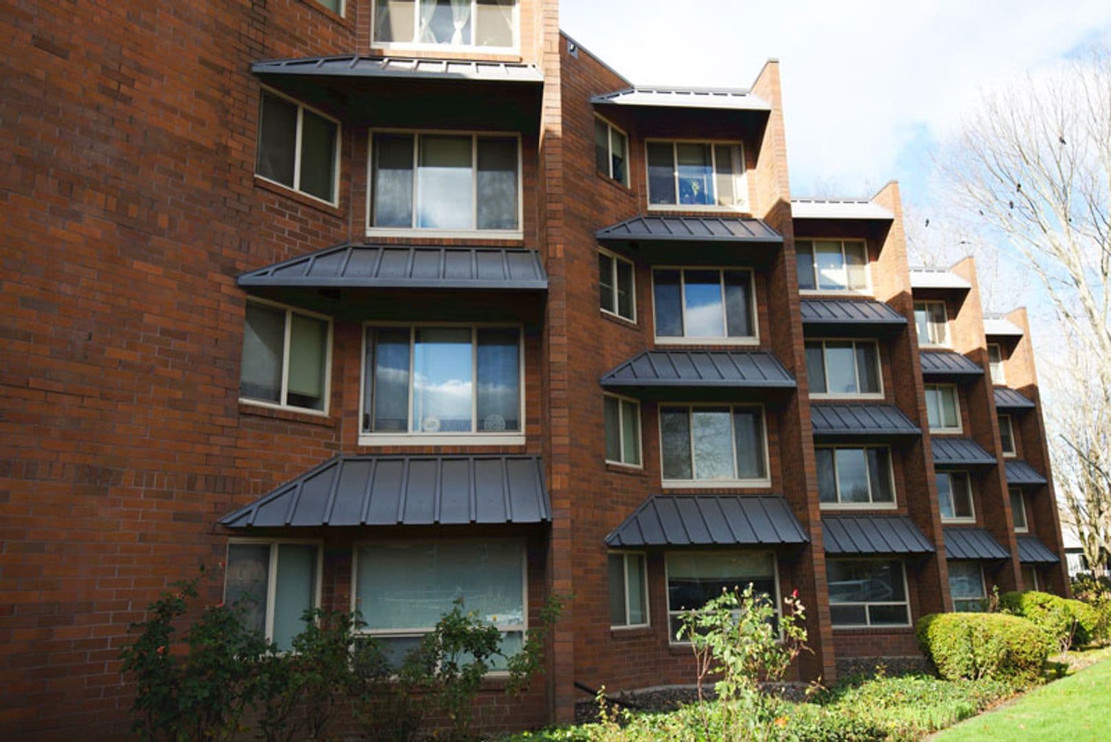 Portland Apartment: 2500 N Williams Ave