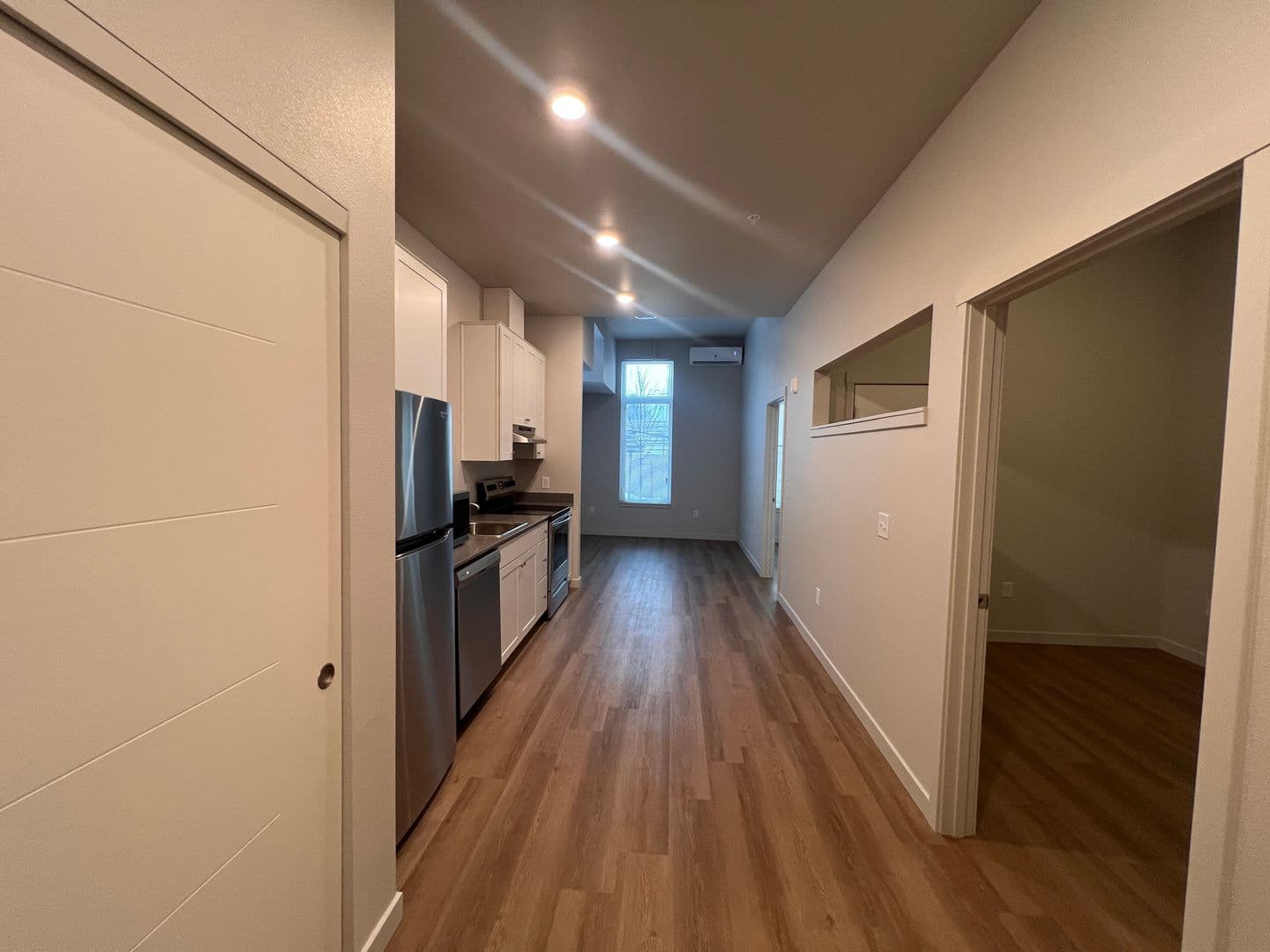 Vancouver Apartment: 2929 NE 65th Ave