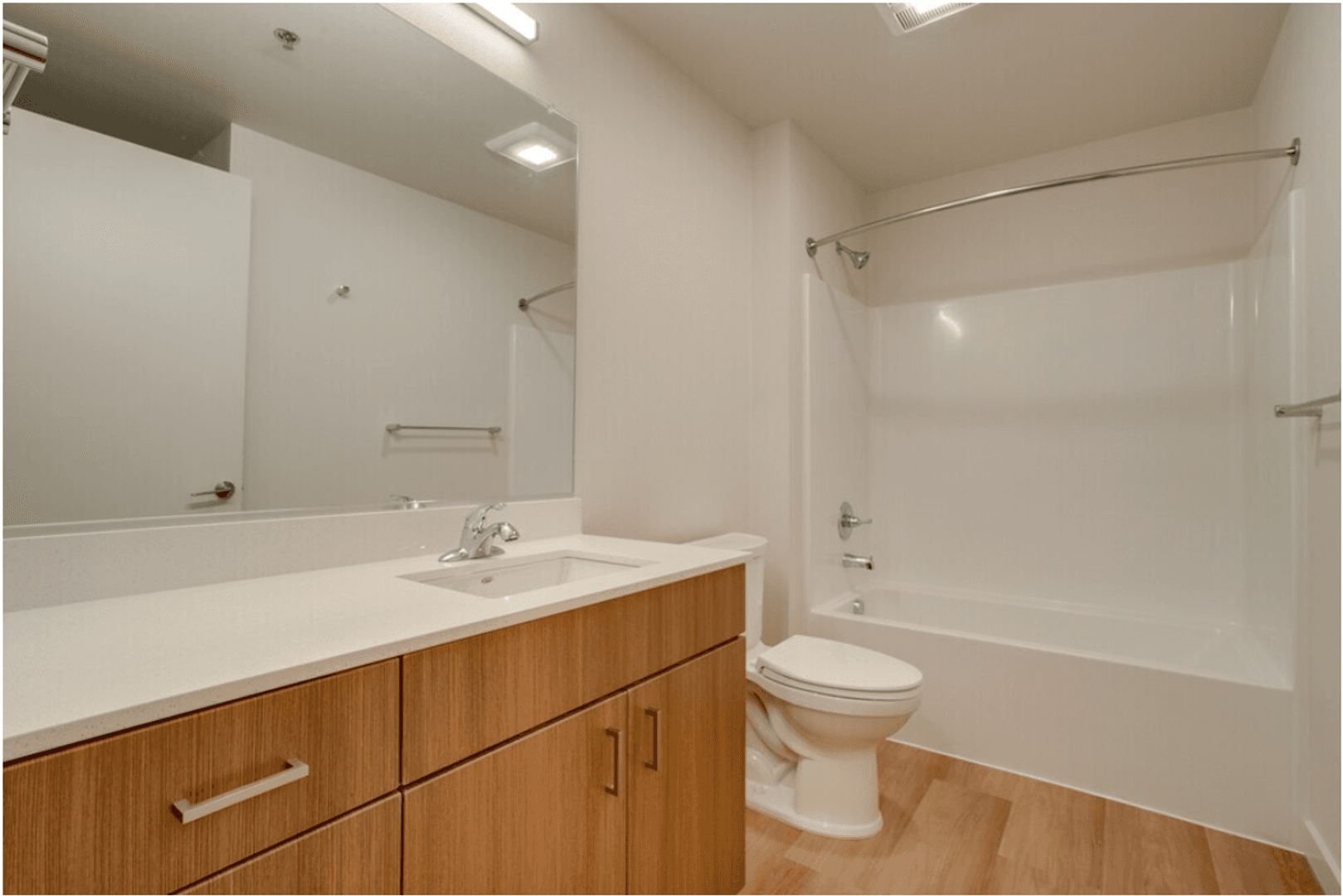 Vancouver Apartment: 201 W 17th St