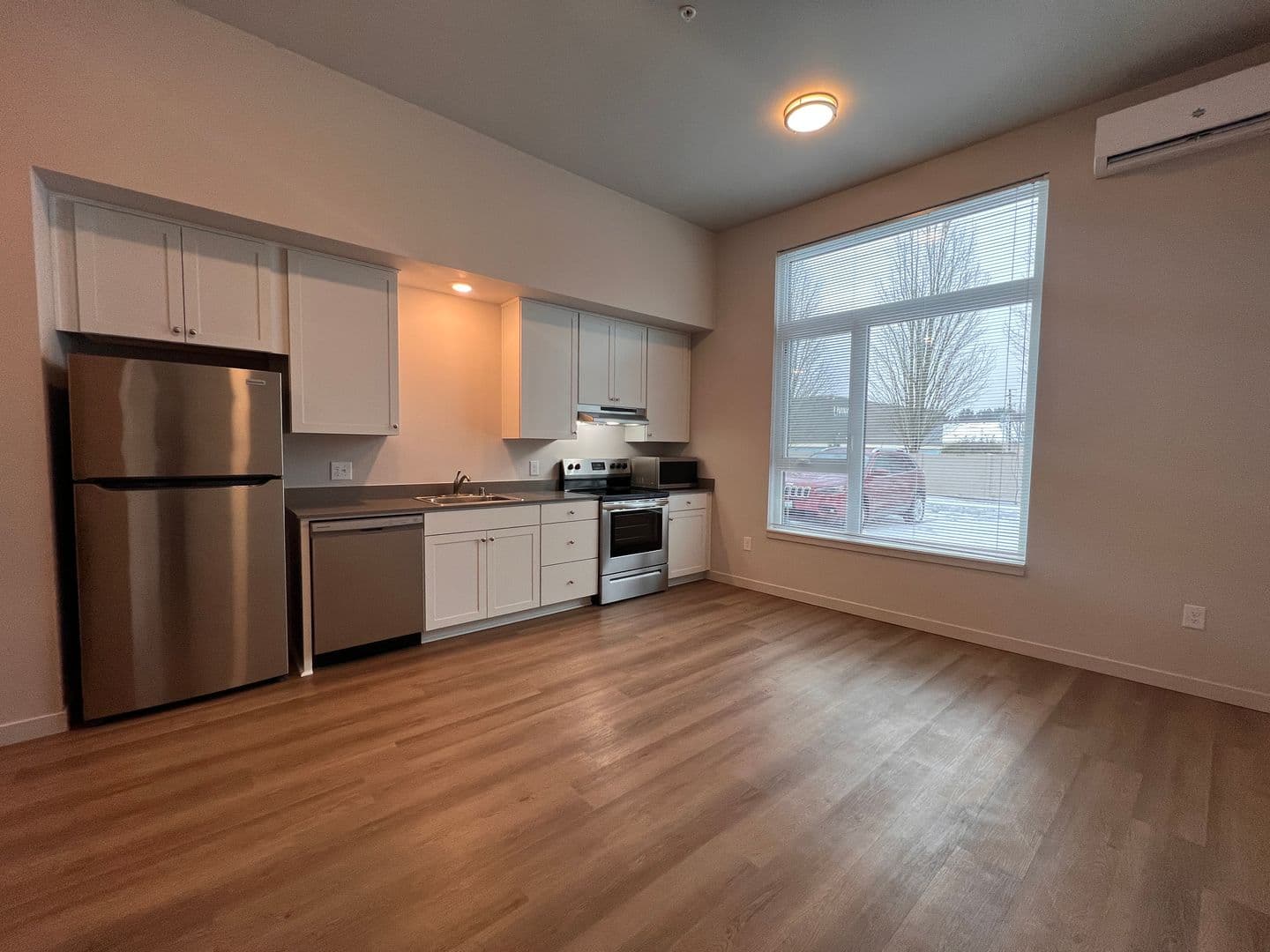 Vancouver Apartment: 2929 NE 65th Ave