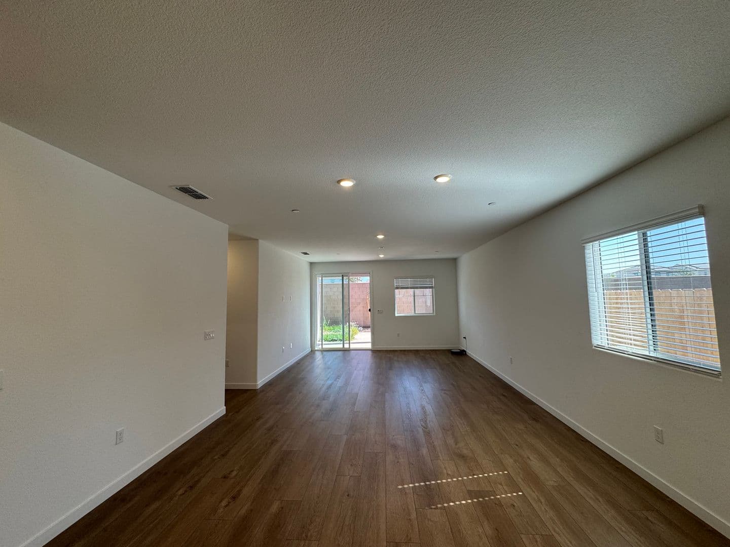 Elk Grove House: 8412 Sinesky Way