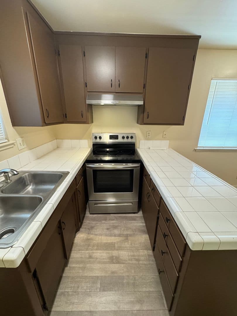 Sacramento Apartment: 7900 Loucreta Drive