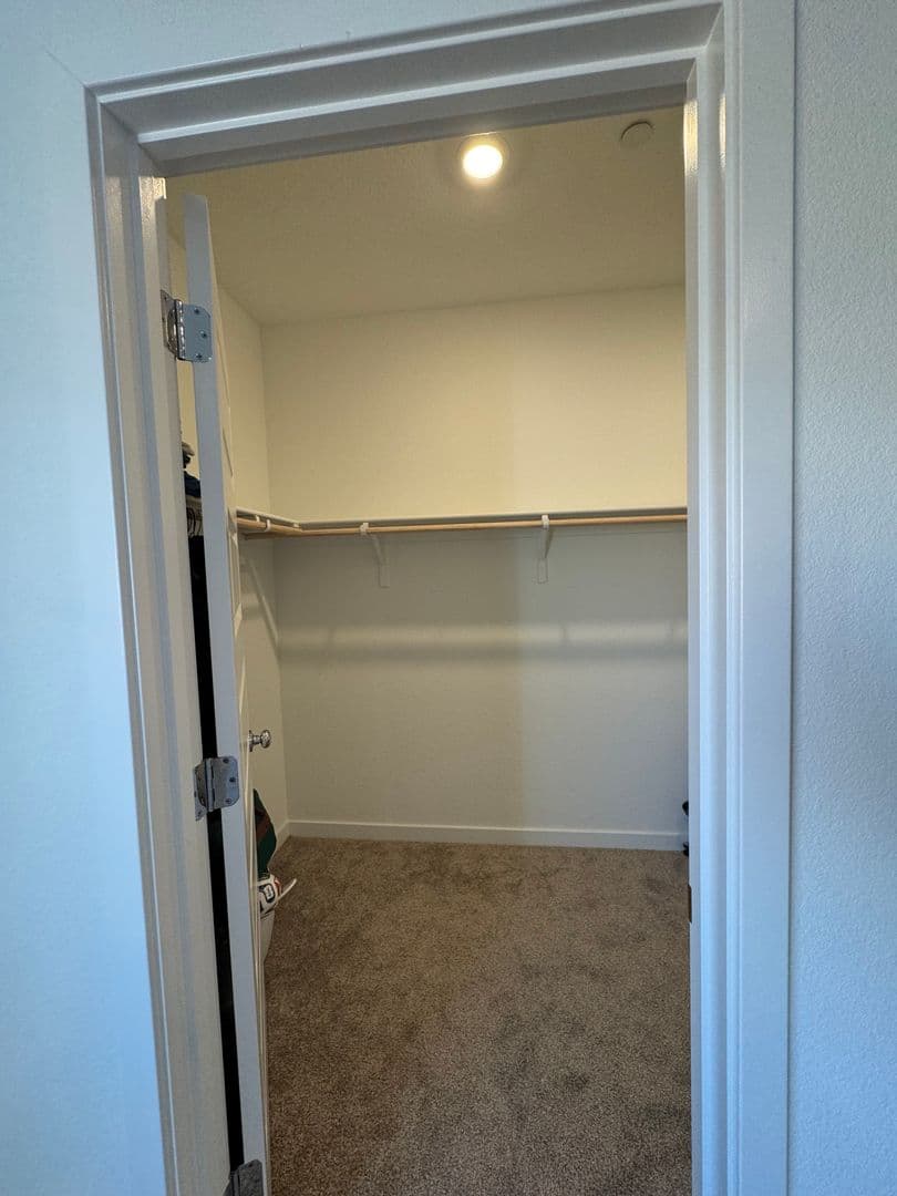 Elk Grove House: 8412 Sinesky Way