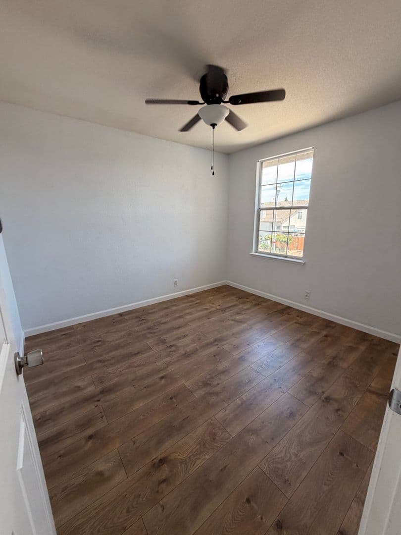 Elk Grove House: 8574 Tambor Way