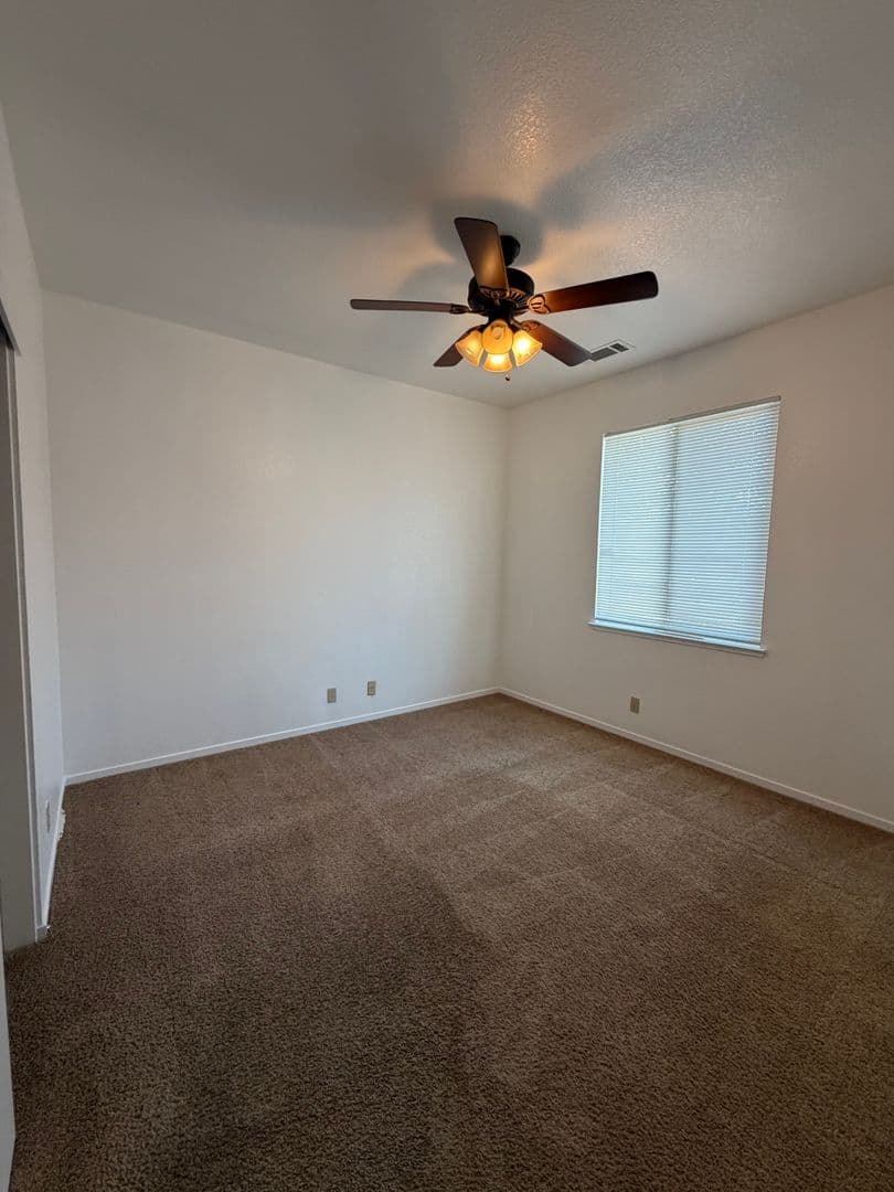 Elk Grove House: 8574 Hydrangea Ct