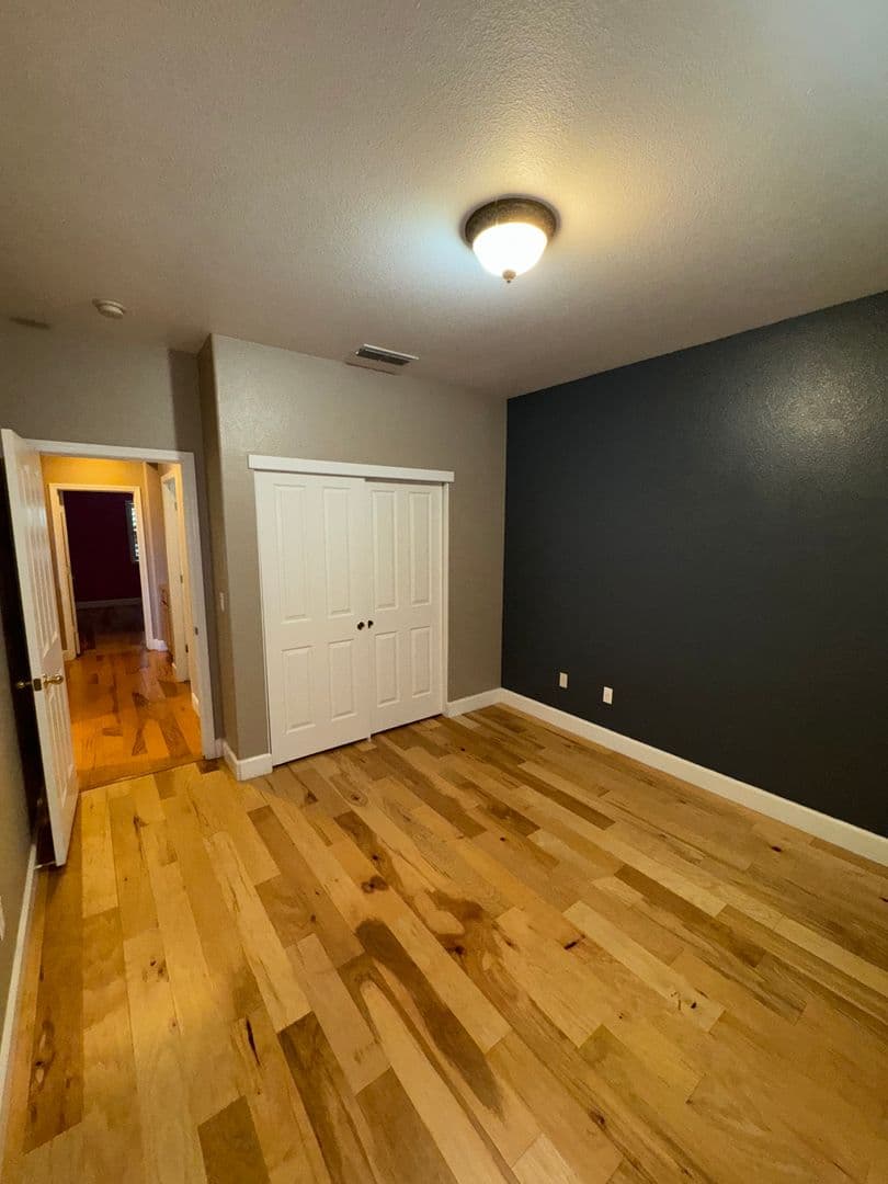 Elk Grove House: 10364 Via Cinta Court