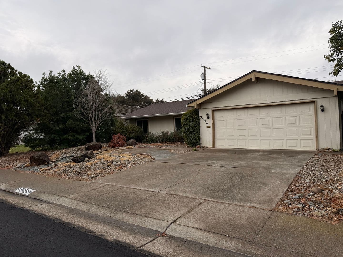 Elk Grove House: 9450 Durango Way